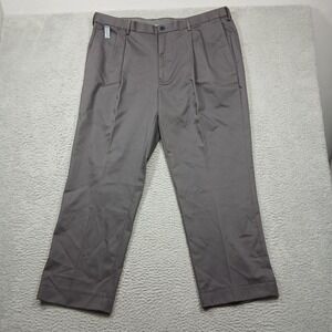 Haggar Dress Pants Mens 42x32 Gray Classic Fit No Iron Khaki Pleated Stretch